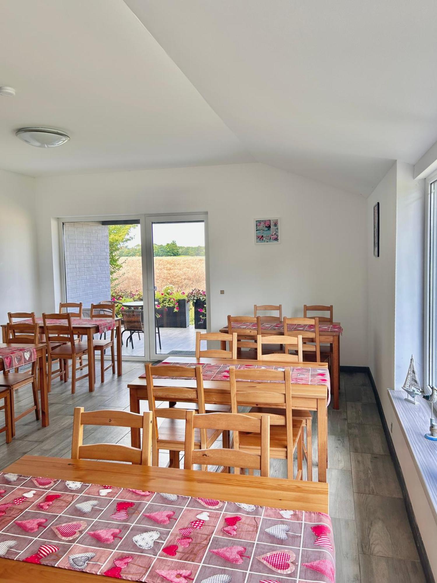 Apartamenty Molle Akirkeby Exterior photo